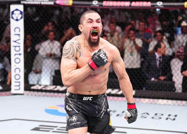 Robert Whittaker Gives Saudi Arabian Crowd Something to Remember