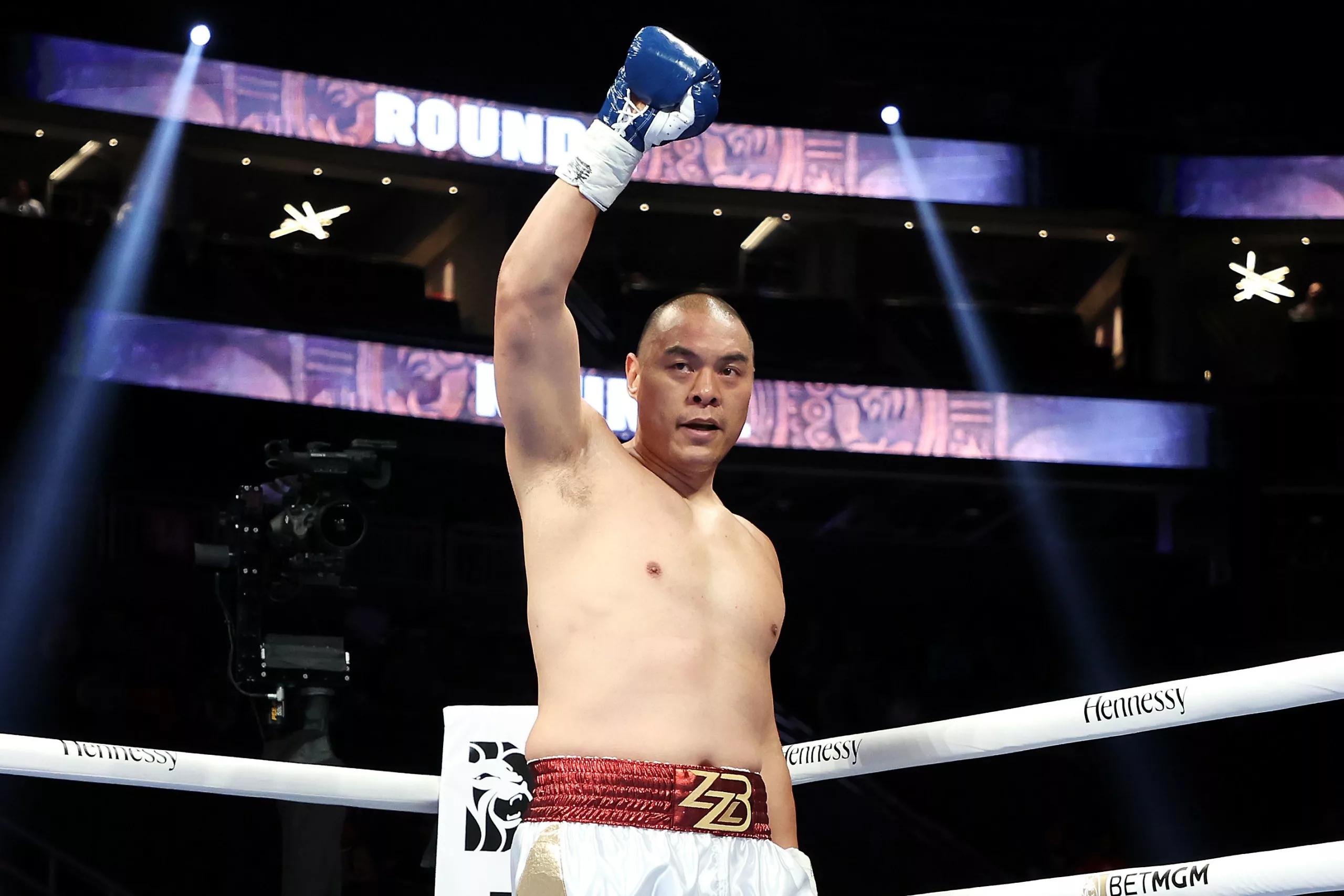 Zhilei Zhang Calls Out Anthony Joshua Ahead Of Fight With Joseph Parker