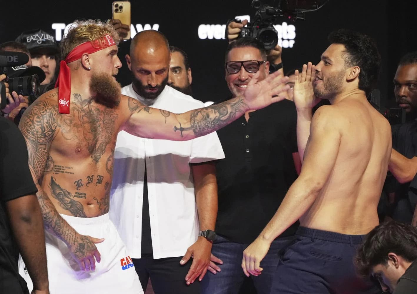 Paul Outworks Chavez Jr.: Cruiserweight Clash Punch Stats Reveal Dominant Decision Win