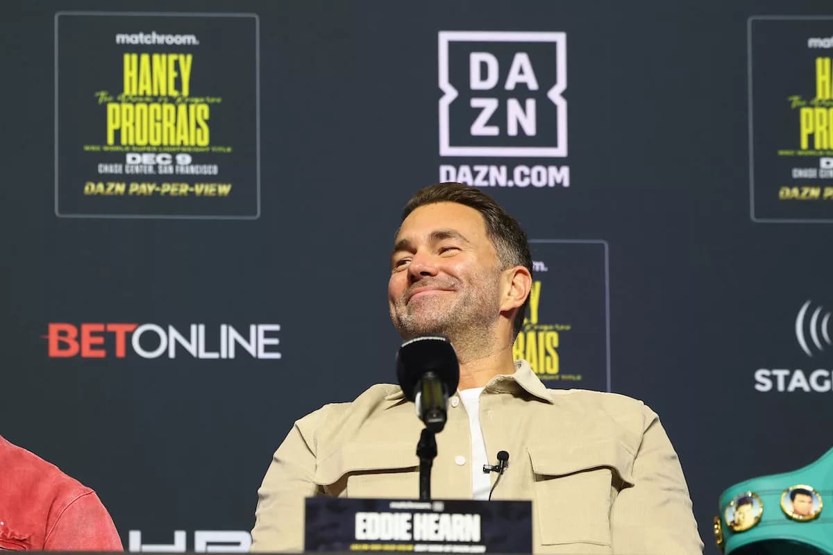 Hearn Slams PBC For Mistreating Canelo – ‘They’re F****d'