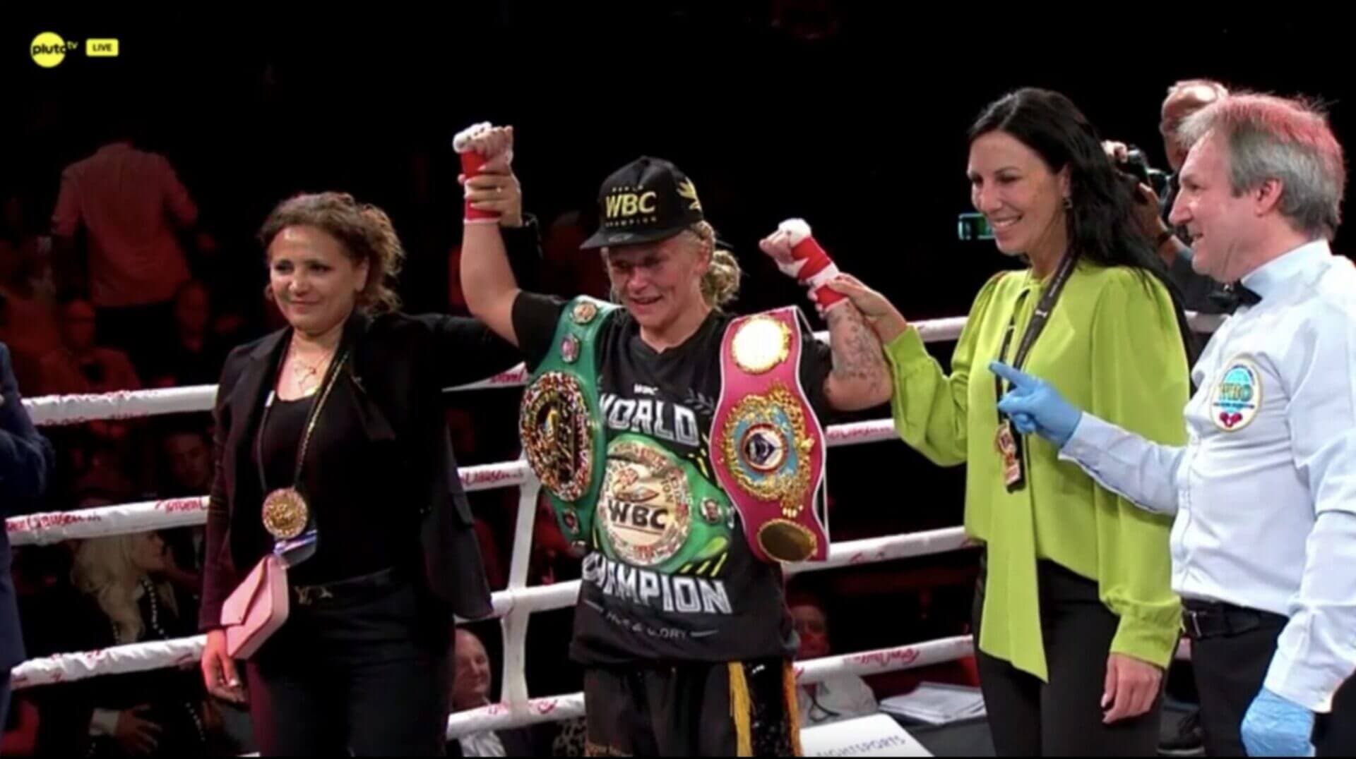 Dina Thorslund Retains Bantemweight Titles With A One-Sided Win Over Seren Cetin 
