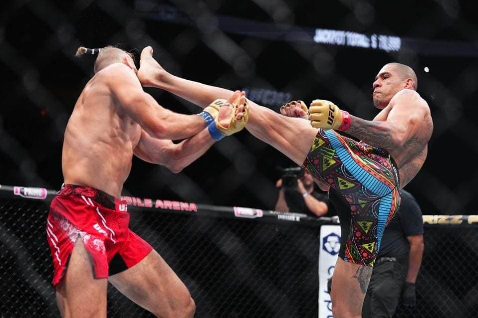 Alex Pereira Leaves No Doubt About His Dominance With Head-Kick KO at UFC 303