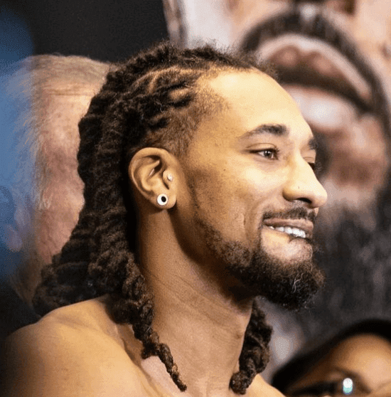 Andrade Desperate To Face Benavidez, Warns Crawford About Canelo