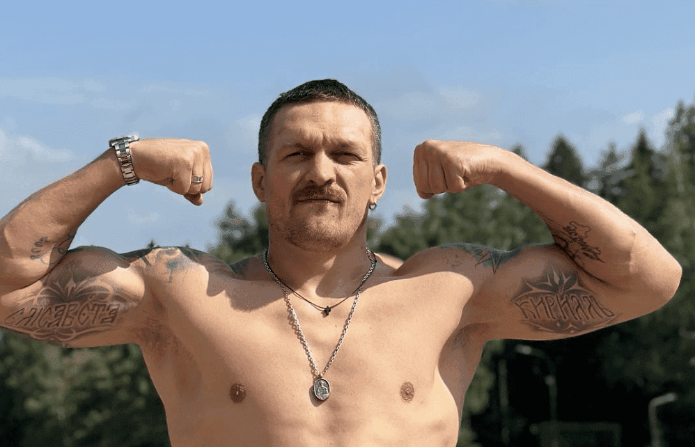 Usyk Hints That The Fury Fight Will Be In 2024, The Gypsy King Remains Open To Fighting In WWE