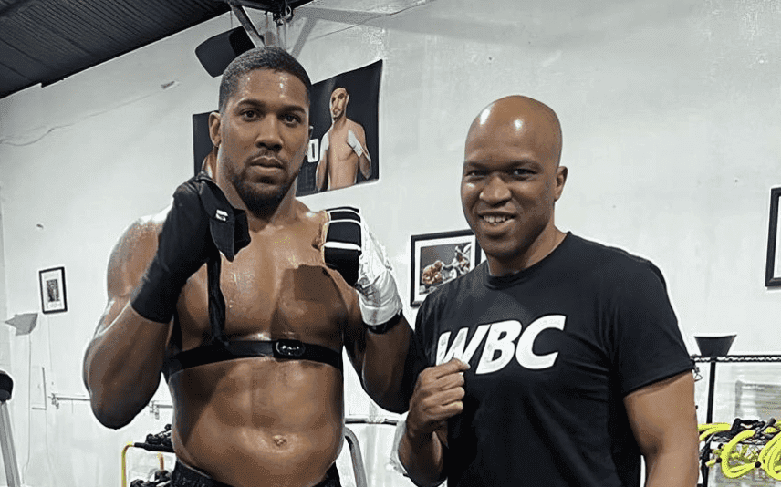 John Fury And Bob Arum Mock AJ For Wanting To Fight On The Usyk Card – ‘Nobody In The US Knows Him'