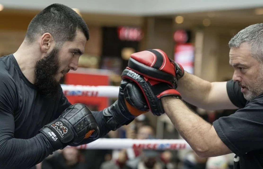 Arthur Beterbiev Hits Out At Callum Smith's Approach To His ‘Atypical' VADA Tests