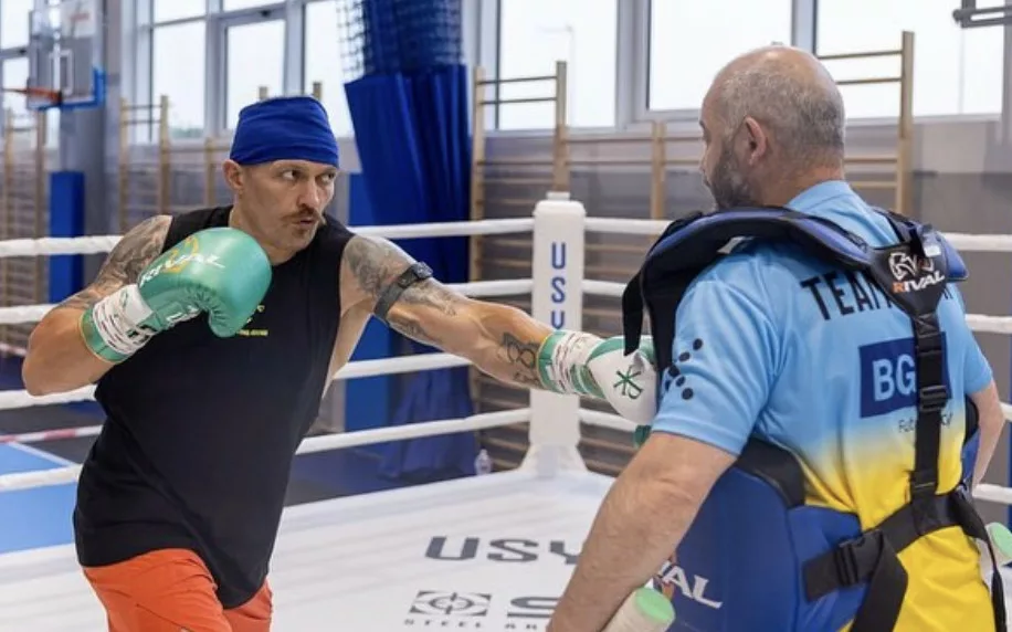 Usyk's Sparring Partner Hasanovic Warns Fury Over The Ukrainian