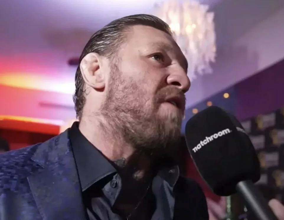McGregor Donates £25,000 To Help MMA Fighter Ryan Curtis' Critical Injuries
