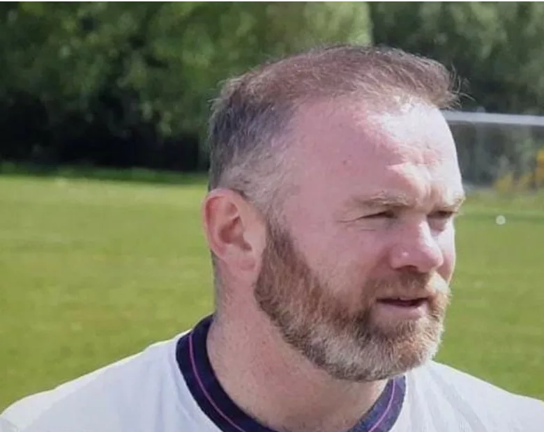 Wayne Rooney's Leaked Texts Show He Wanted KSI In The Ring