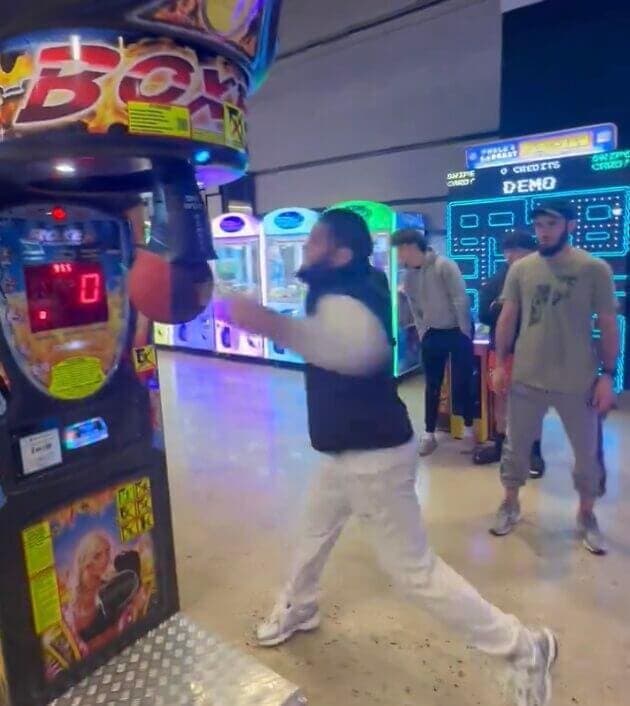 Makhachev Shows Off His Insane Punch Power; Poirier Tells Him ‘Pull Up'