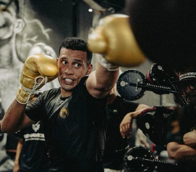 Benavidez Confident About Beating Gvozdyk – ‘I’m Hitting Harder'