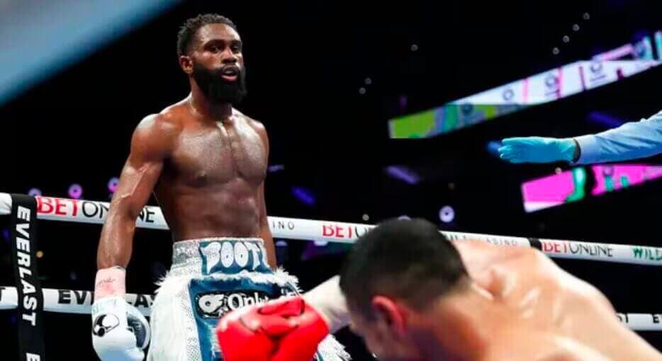 Ennis Dominates Avanesyan With Impressive Compubox Stats