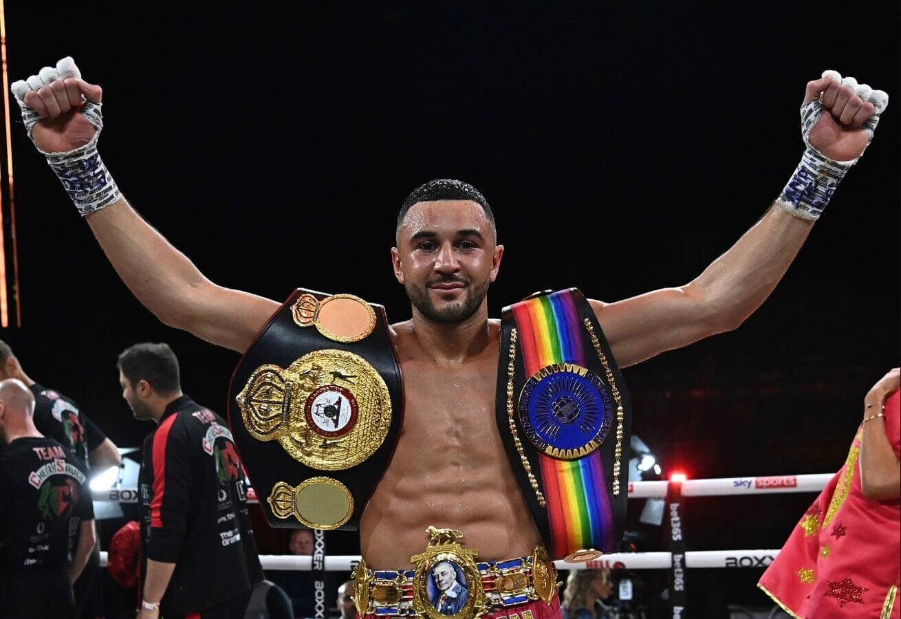 Simpson Defeats Chelli, Becomes British And Commonwealth Super Middleweight Champ