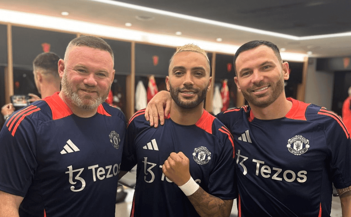 Danny Simpson Wants To Box Wayne Rooney