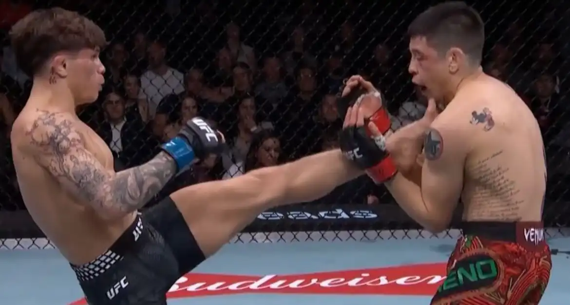 Kavanagh Upsets Moreno At UFC Mexico