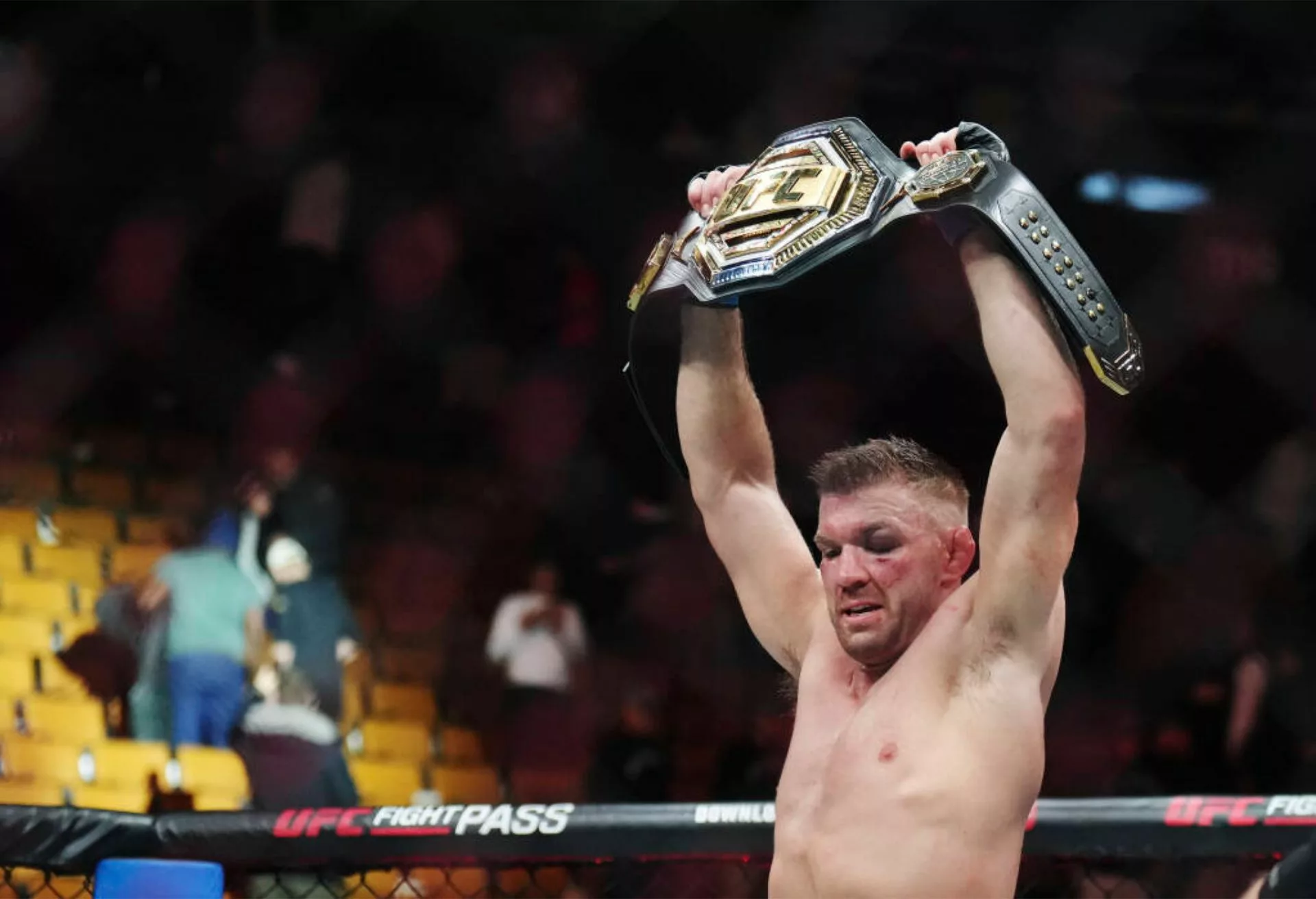 Du Plessis Steals Title From Strickland in Split Decision at UFC 297