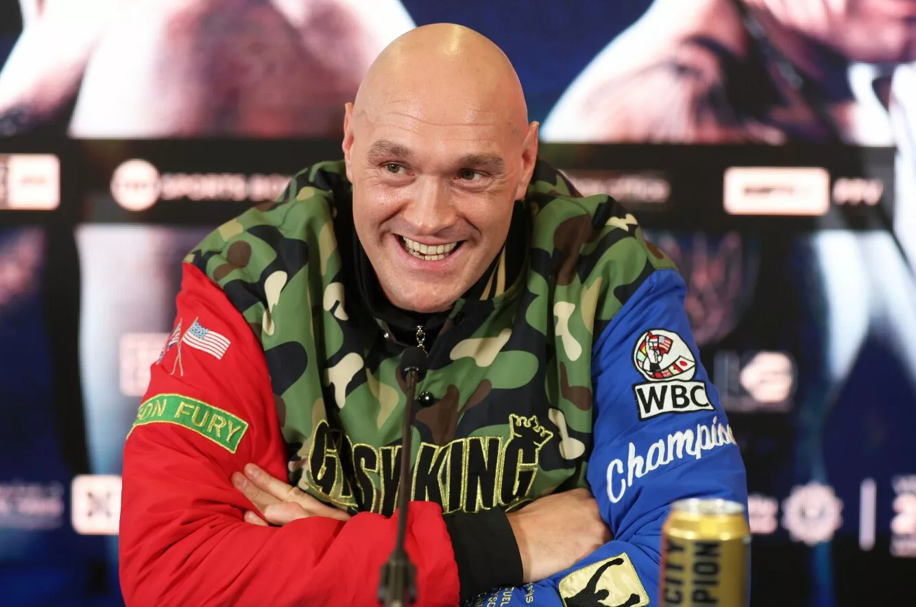 Tyson Fury Warns Oleksandr Usyk ‘Size Matters’ Ahead of Undisputed Heavyweight Bout