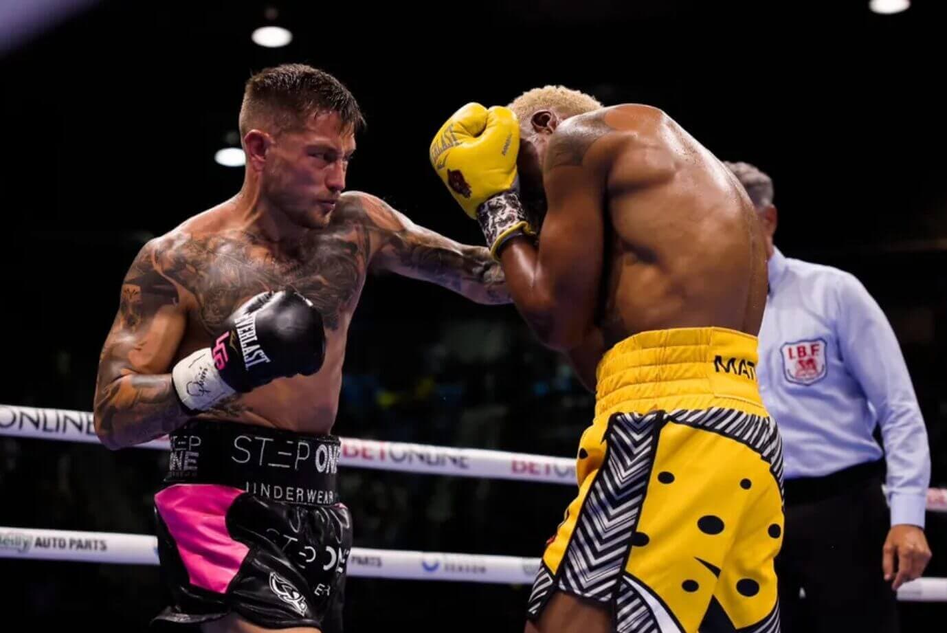 Heroic Homecoming of Subriel Matias Wrecked By Massive Underdog Liam Paro