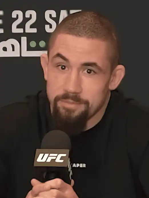 Robert Whittaker picks Khamzat to run over Strickland at UFC 328