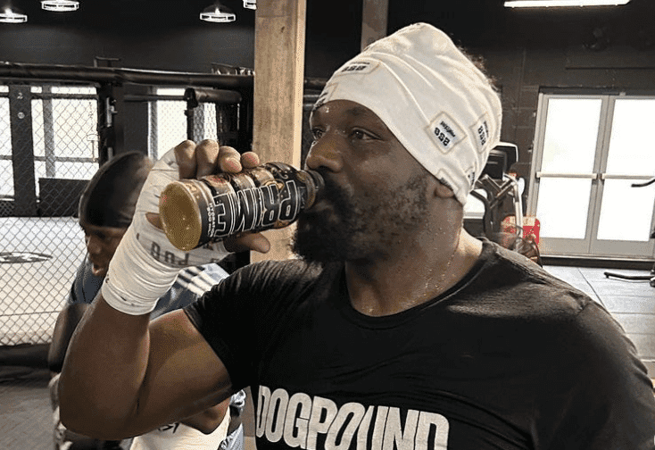 Chisora Blasts Dubois For Quitting Against Usyk, Usyk On Dubois' Trainer