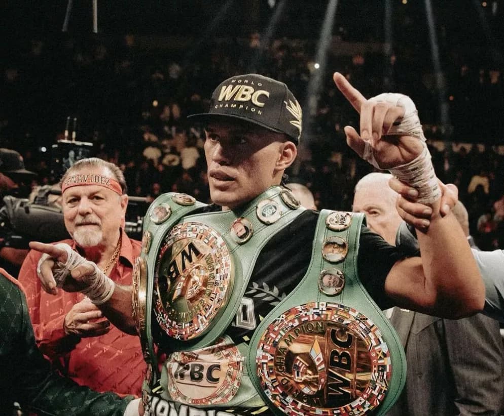 Sulaiman Aims To Make Canelo-Benavidez, Benavidez Targets Charlo Should Canelo Face Munguia