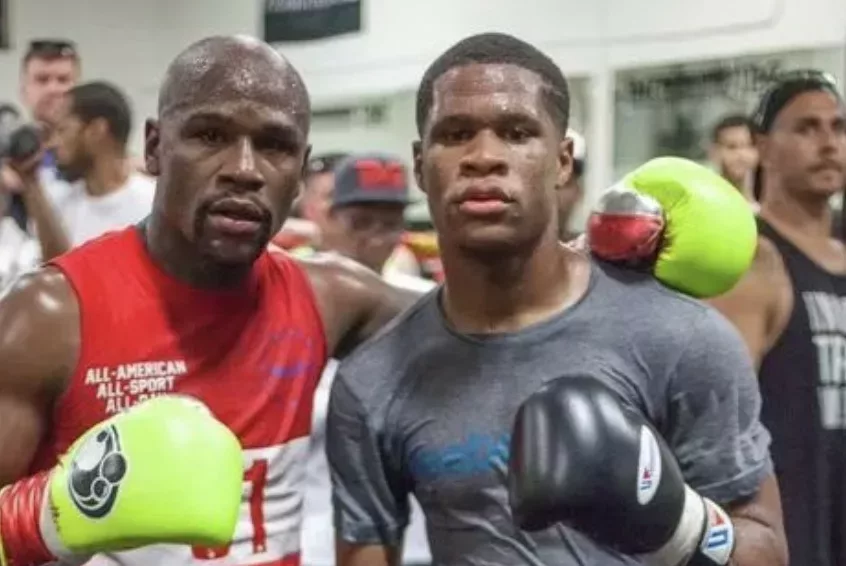 Devin Haney ‘Retired' Floyd Mayweather