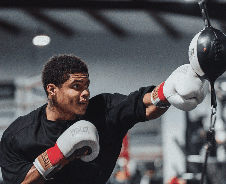Shakur Stevenson Wants All The ‘Smoke' At Lightweight – ‘Reach Out'