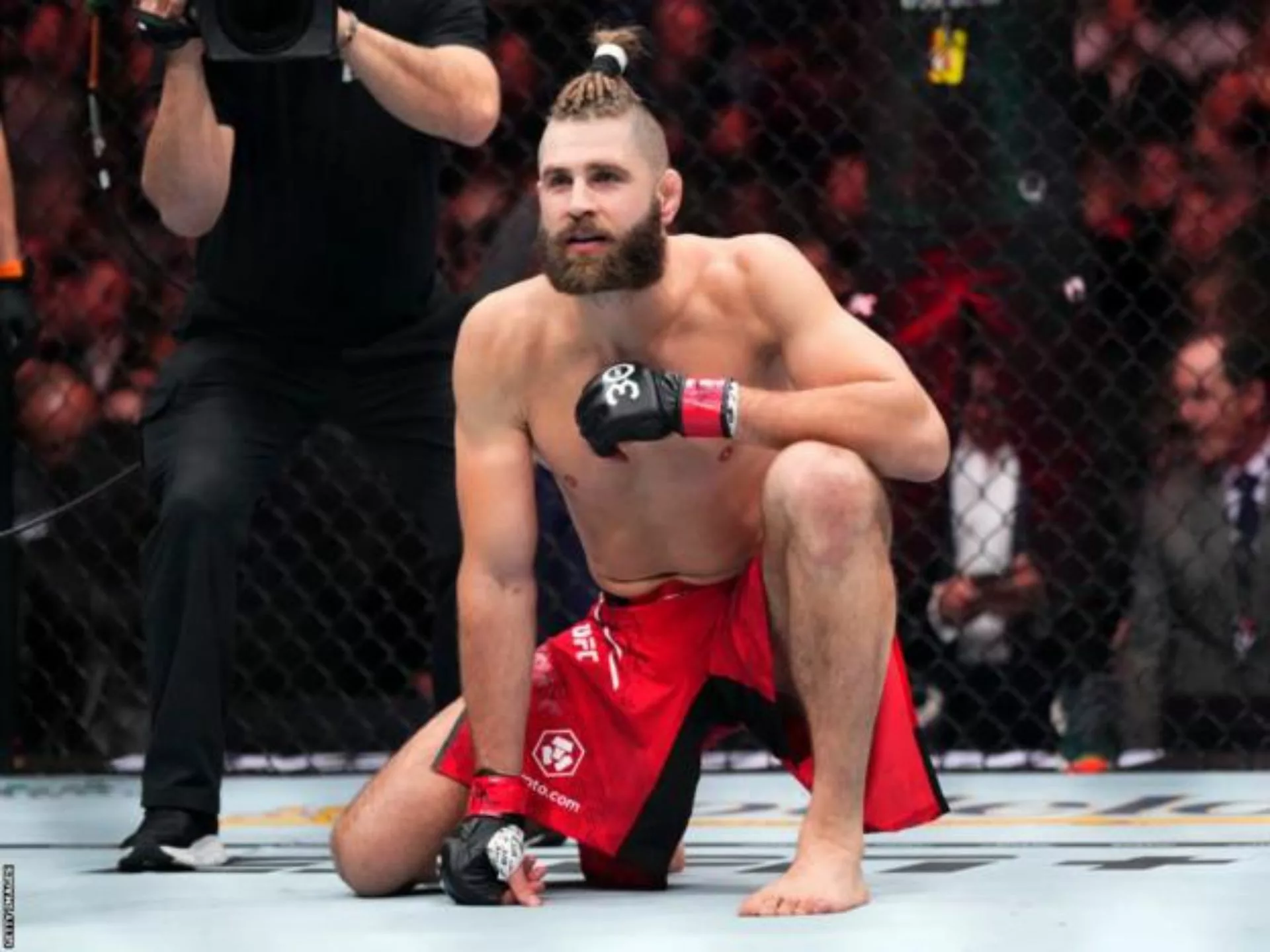 Two Former Champions Have Already Agreed to Fights at UFC 300 1