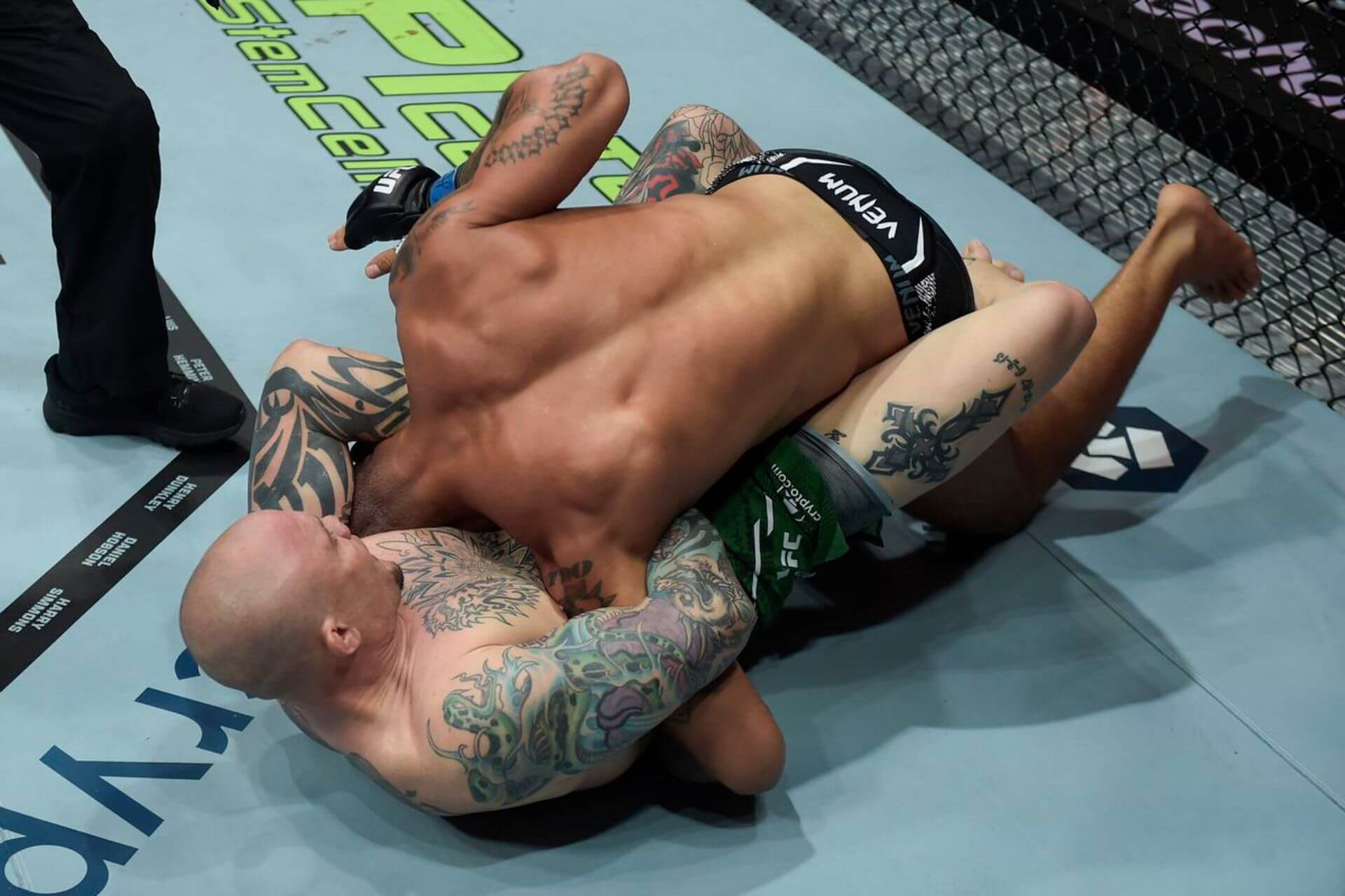 Eager Erceg: Alexandre Pantoja Survives Main-Event Scare at UFC 301 2