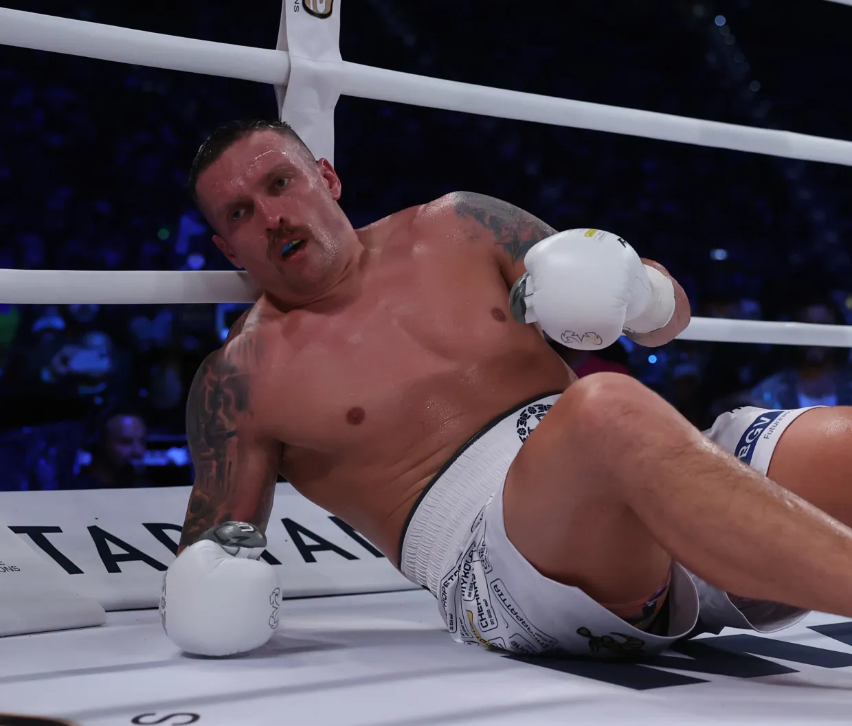 Warren Calls Usyk A 'Cry-Baby' As He Demands A Strong Referee For The Fury Fight