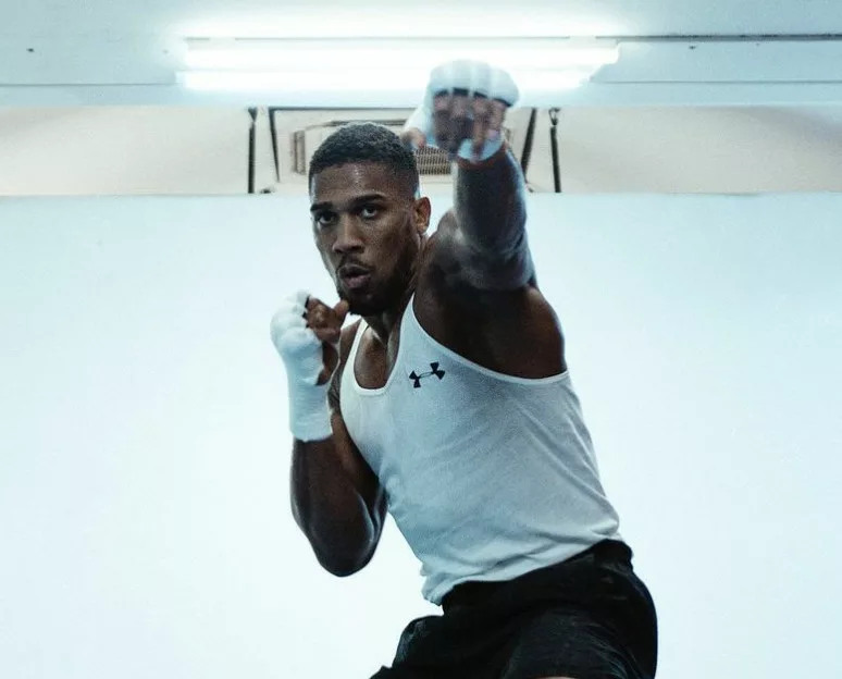 Hearn Worried Joshua Could Lose To Fury