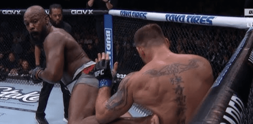 Jon Jones Stops Stipe Miocic With Brutal Spinning Kick