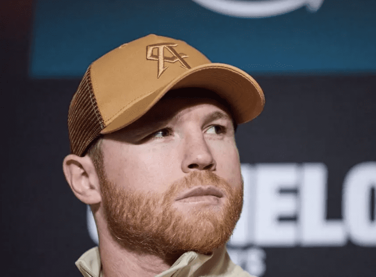 De La Hoya SLAMS Canelo’s Fight With Scull - 'What Are You Doing?'