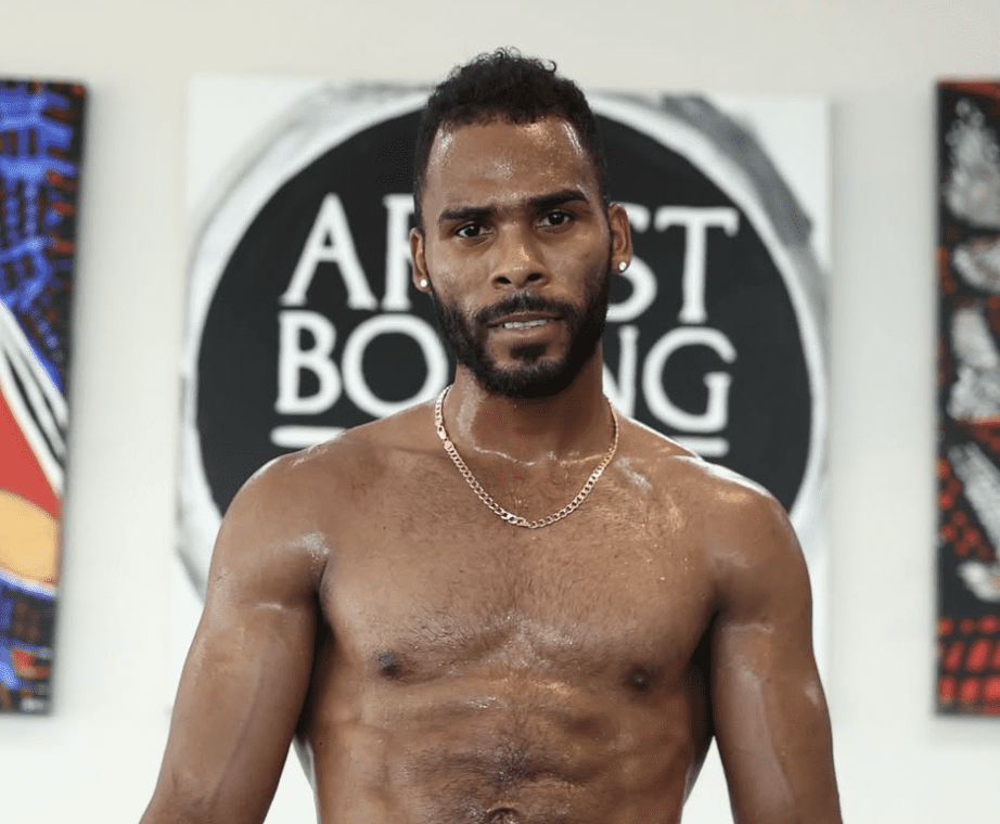 Keyshawn Davis Vs. De Los Santos Preview; Training Photos 5